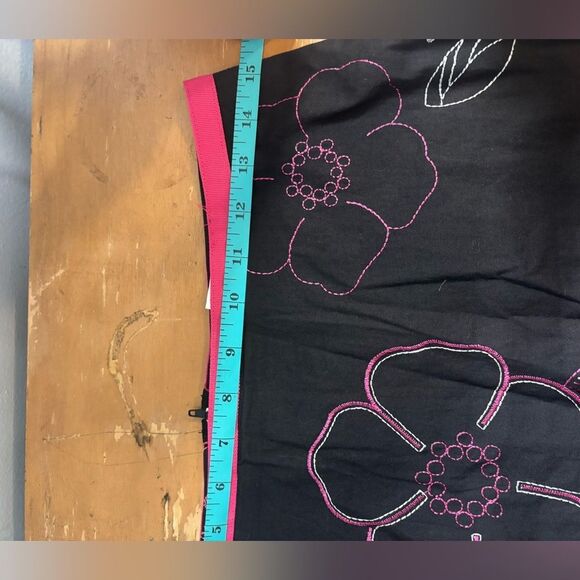 Heart Soul Black VINTAGE and Pink Floral Mini Skirt size m EUC - Picture 4 of 4
